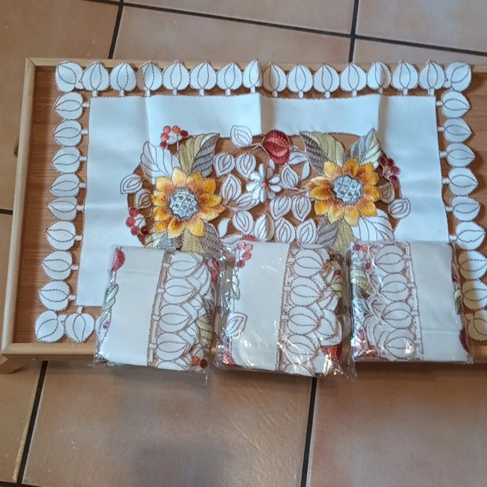Floral Embroidered Hollowed Out Placemats Set Of Four ( New)